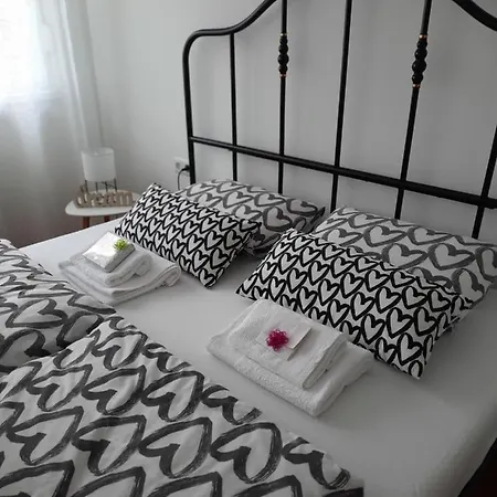 Babalina's Place Apartment